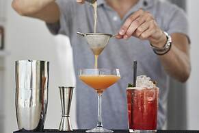 Mr & Mrs White Paros