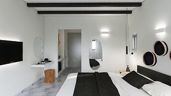 Mr & Mrs White Paros