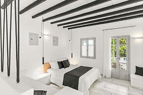 Mr & Mrs White Paros