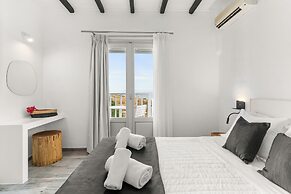 Mr & Mrs White Paros