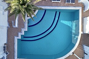 Mr & Mrs White Paros