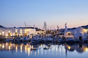 Mr & Mrs White Paros