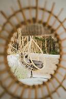 Mr & Mrs White Paros