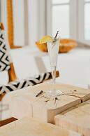 Mr & Mrs White Paros