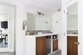 The Palm Springs Hotel