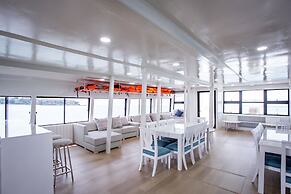 Royal Wing Suites & Spa Pattaya