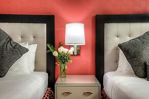 Aggie Inn, an Ascend Collection Hotel