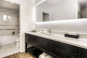 Aggie Inn, Ascend Hotel Collection