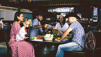 Horse Country Resort Congress & Spa - Hotel Ribot