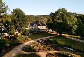 Nells Park Hotel