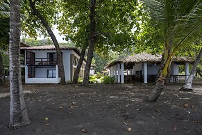Fuego del Sol Beachfront Hotel