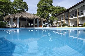 Fuego del Sol Beachfront Hotel