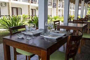 Fuego del Sol Beachfront Hotel