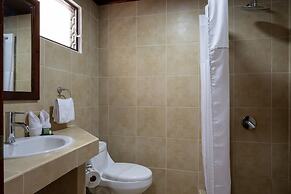 Fuego del Sol Beachfront Hotel