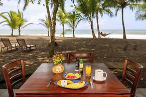 Fuego del Sol Beachfront Hotel