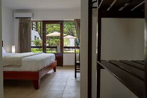 Fuego del Sol Beachfront Hotel