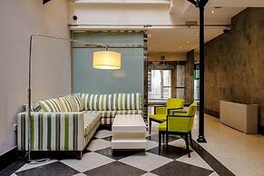 Ikonik Plaza Mercado