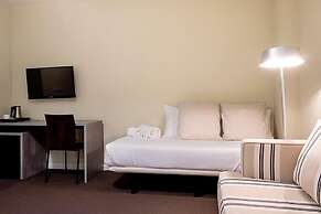 Ikonik Plaza Mercado