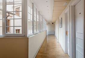 Ikonik Plaza Mercado