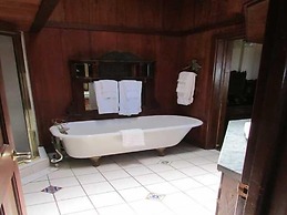 The Driftwood Resort