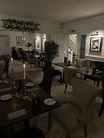 Clarence Court Hotel