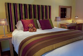 Clarence Court Hotel