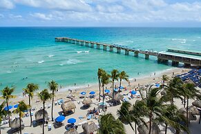 Newport Beachside Hotel & Resort