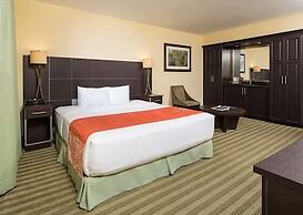 Newport Beachside Hotel & Resort