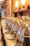 Alexandrovsky Garden Hotel