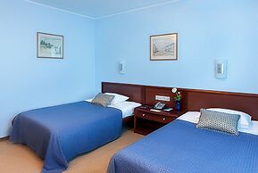 Alexandrovsky Garden Hotel