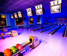 Alexandrovsky Garden Hotel