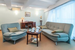 Alexandrovsky Garden Hotel