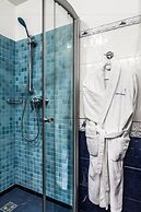 Alexandrovsky Garden Hotel