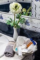 Alexandrovsky Garden Hotel