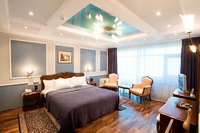 Alexandrovsky Garden Hotel