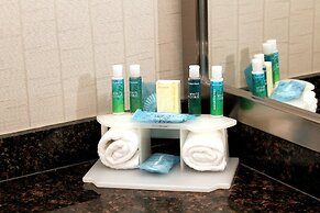 Holiday Inn Express & Suites Sherwood Park-Edmonton Area by IHG