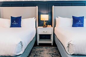 Salem Waterfront Hotel & Suites