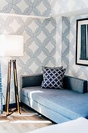 Salem Waterfront Hotel & Suites