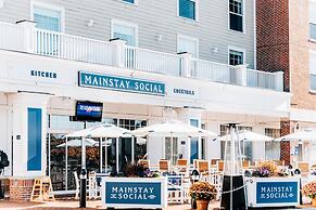 Salem Waterfront Hotel & Suites