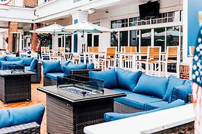 Salem Waterfront Hotel & Suites