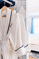 Salem Waterfront Hotel & Suites