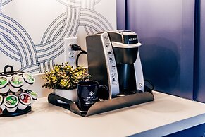 Salem Waterfront Hotel & Suites