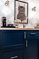 Salem Waterfront Hotel & Suites