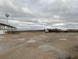 Super 8 by Wyndham Mendota I-39