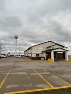 Super 8 by Wyndham Mendota I-39