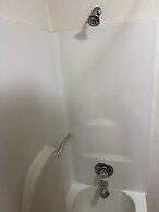 Super 8 by Wyndham Mendota I-39