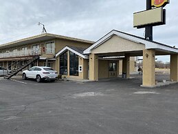 Super 8 by Wyndham Wells