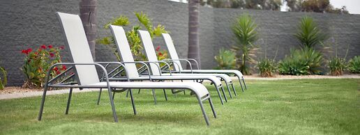 Adelaide Road Motor Lodge