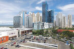 Courtyard by Marriott Panama Multiplaza Mall