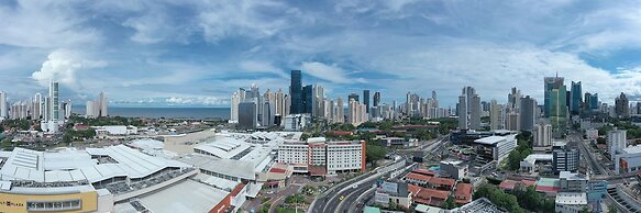 Courtyard by Marriott Panama Multiplaza Mall